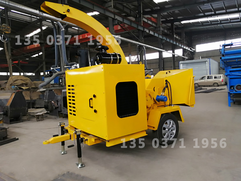 自走式樹枝粉碎機