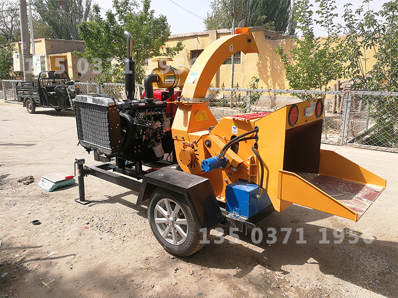 大型園林專用樹枝粉碎機