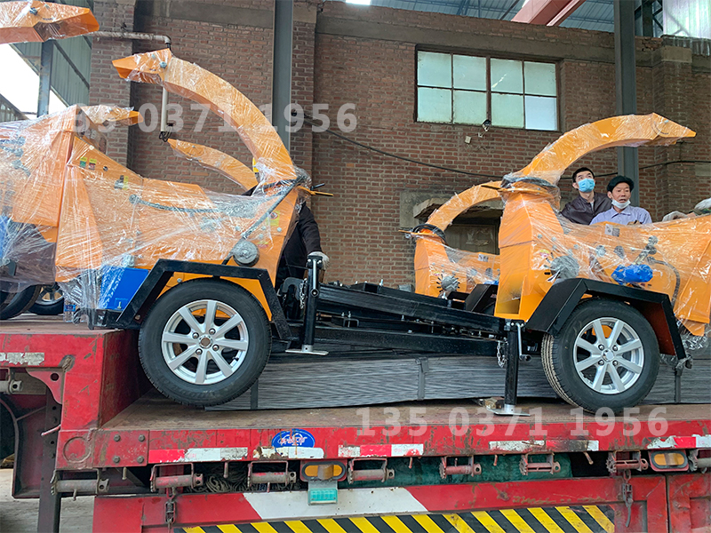 大型樹枝自走式粉碎機