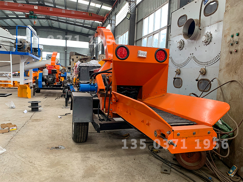 移動樹枝破碎機