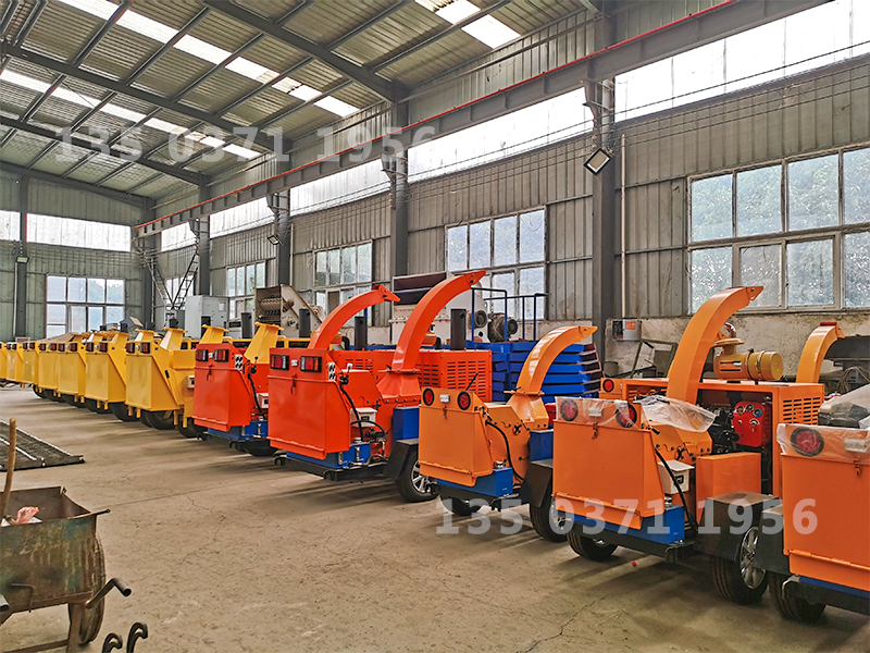 桑樹(shù)枝粉碎機(jī)